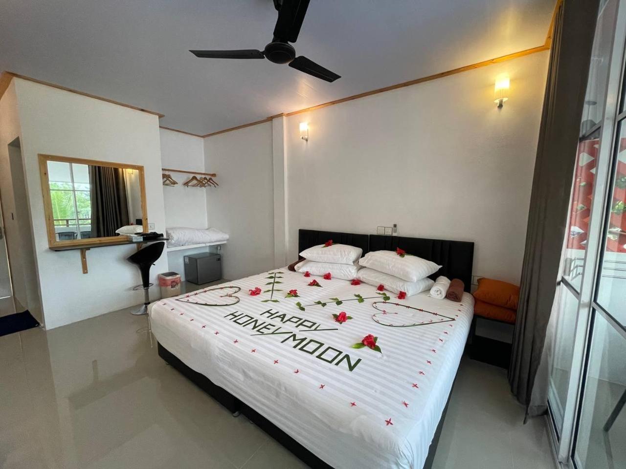 Dacha Thoddoo White Sand 外观 照片